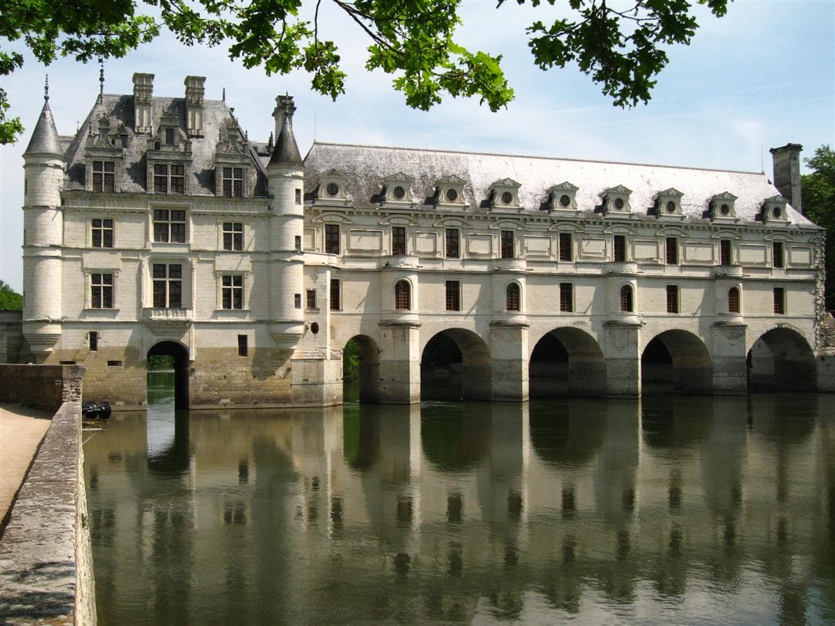 Chenonceau au lever du jour pour illustrer un week-end idéal dans le Val de Loire